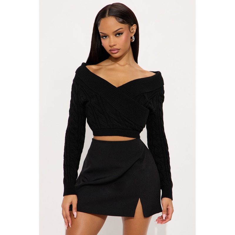 Doing My Best Cropped Sweater – Black