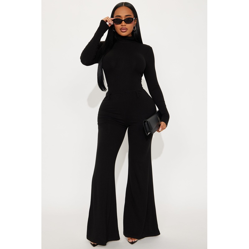 Leiah Long Sleeve Flare Jumpsuit – Black