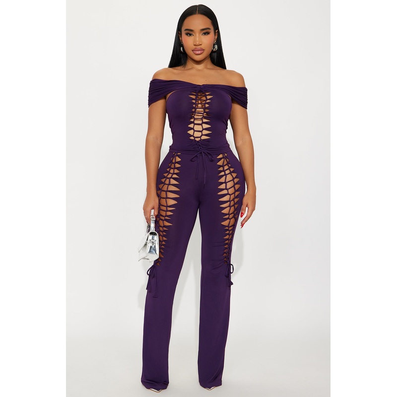Mia Cut out Off Shoulder Flare Pant Set – Plum