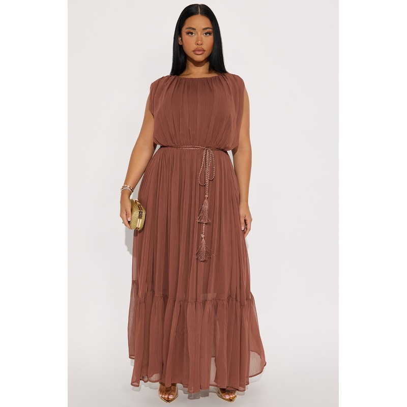 Call It Classy Chiffon Maxi Dress – Brown