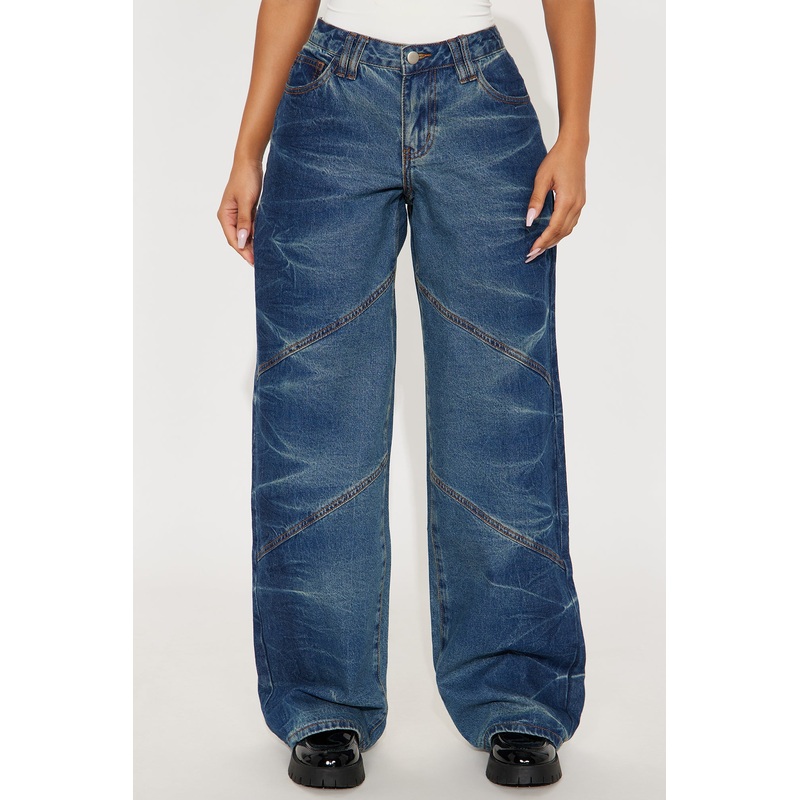 Ocean Eyes Seaming Straight Leg Jeans – Medium Wash