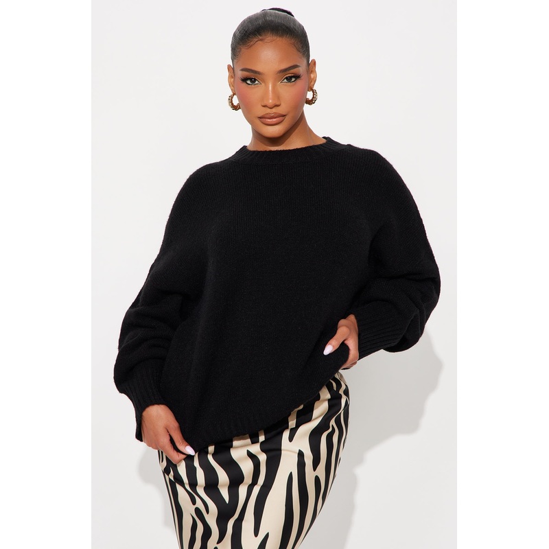 On Wednesdays Pullover Sweater – Black