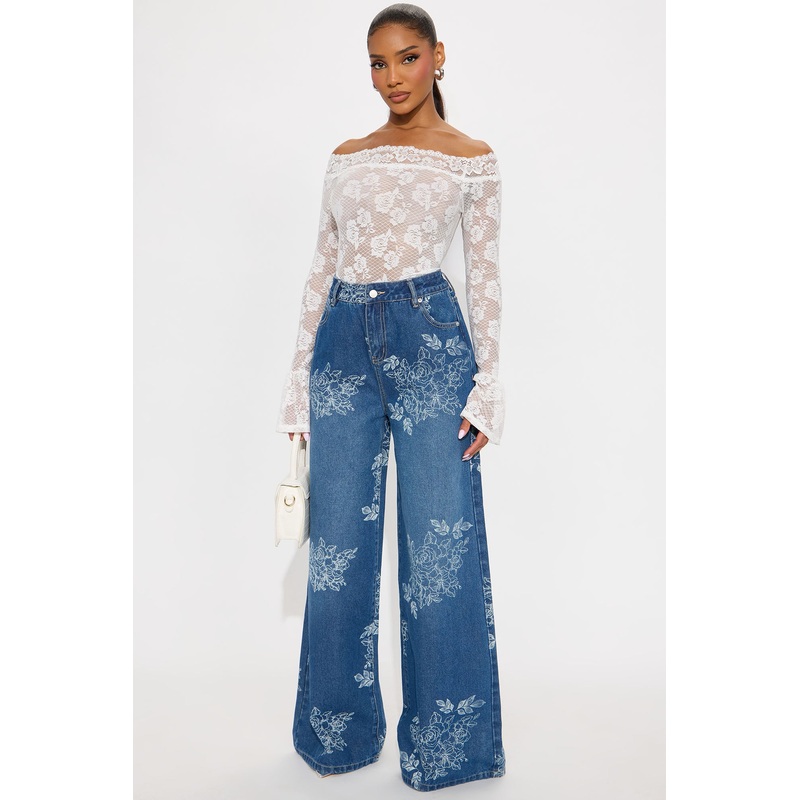 Rose Kiss Floral Print Wide Leg Jeans – Medium Wash