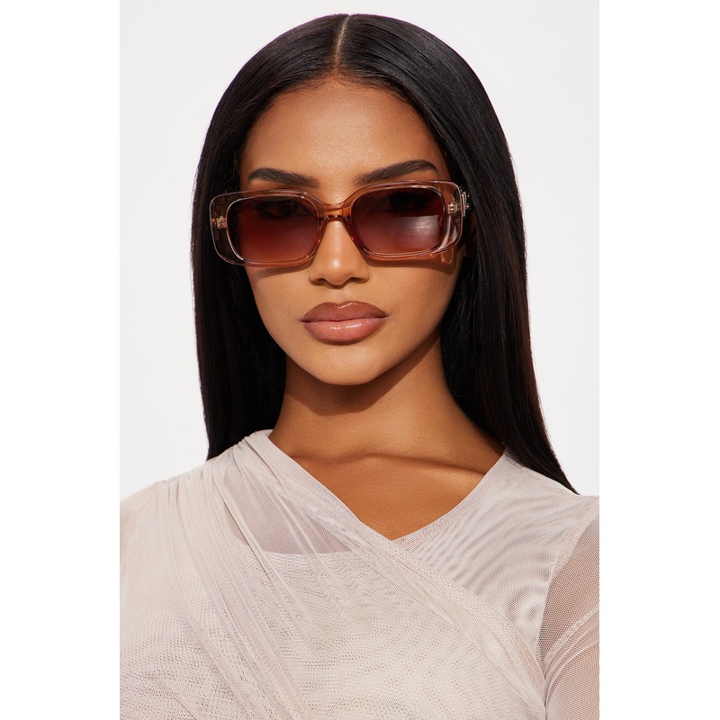 See The Moment Square Sunglasses – Nude