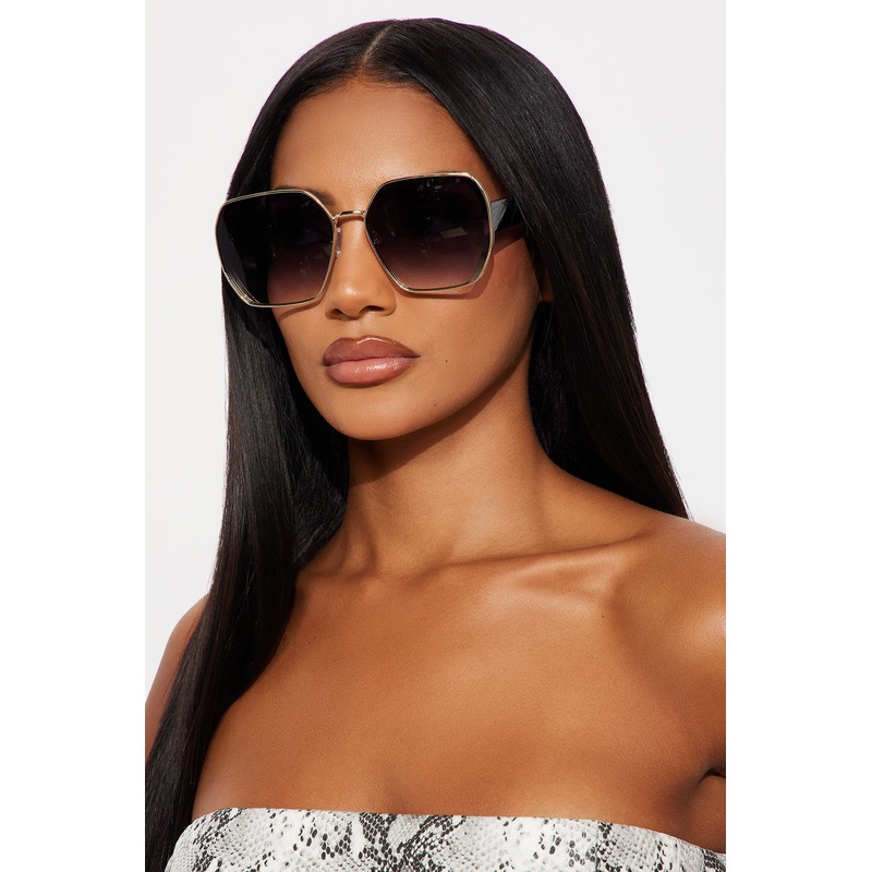 West Side Wendy Square Sunglasses – Gold/Black