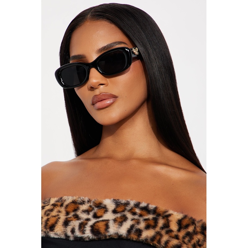 Bow Eyes Square Sunglasses – Black