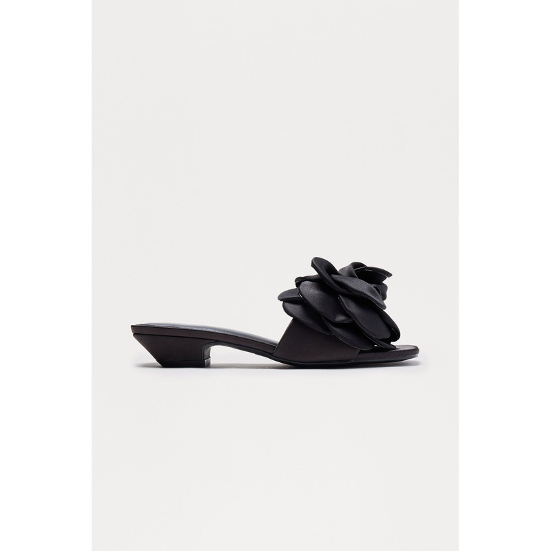 Haleen Satin Flower Mules – Black