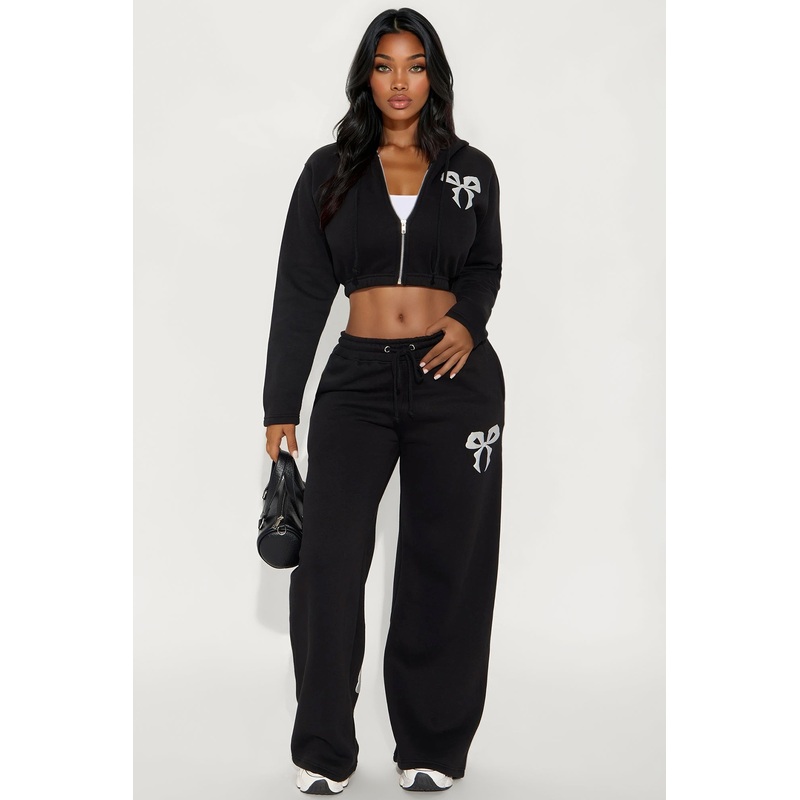 Coquette Season Fleece Pants – Black