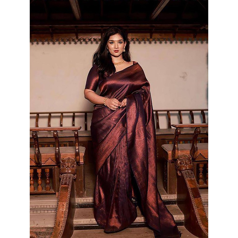 AMRUTKALA SAREES Woven Design Zari Saree