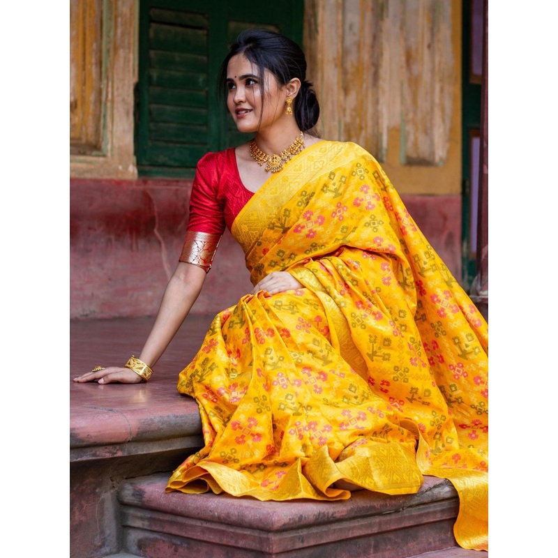 KALINI Woven Design Zari  Kanjeevaram Silk Blend Saree