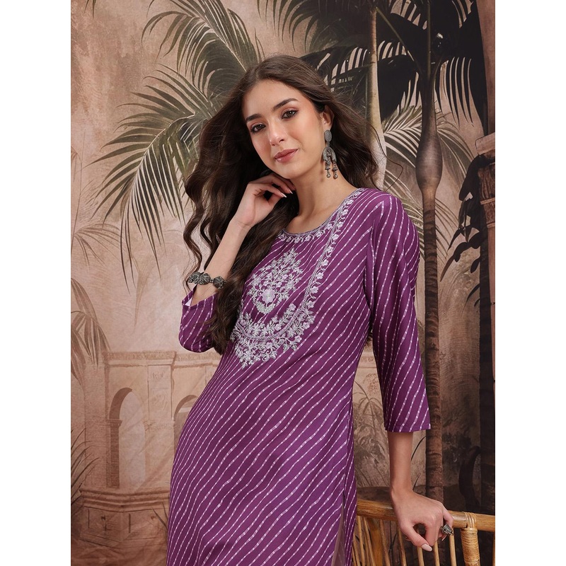 Sangria Striped Thread Work & Sequinned Detail Straight Kurta