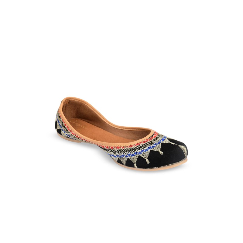 Sangria Women Embroidered Zari Slip On Mojaris