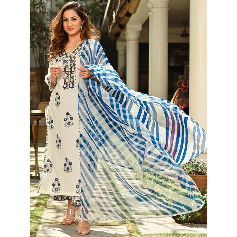 THE FAB FACTORY Women Floral Printed Regular Kurta with Trousers & With Dupatta Kurta Sets