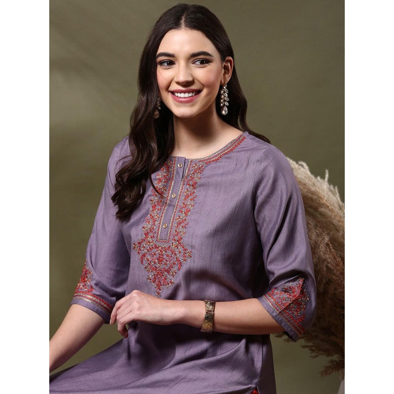 Anouk Embroidered Thread Work Round Neck Straight Kurta