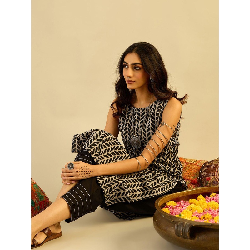 Indo Era Women Floral Printed Indie Prints Kurta