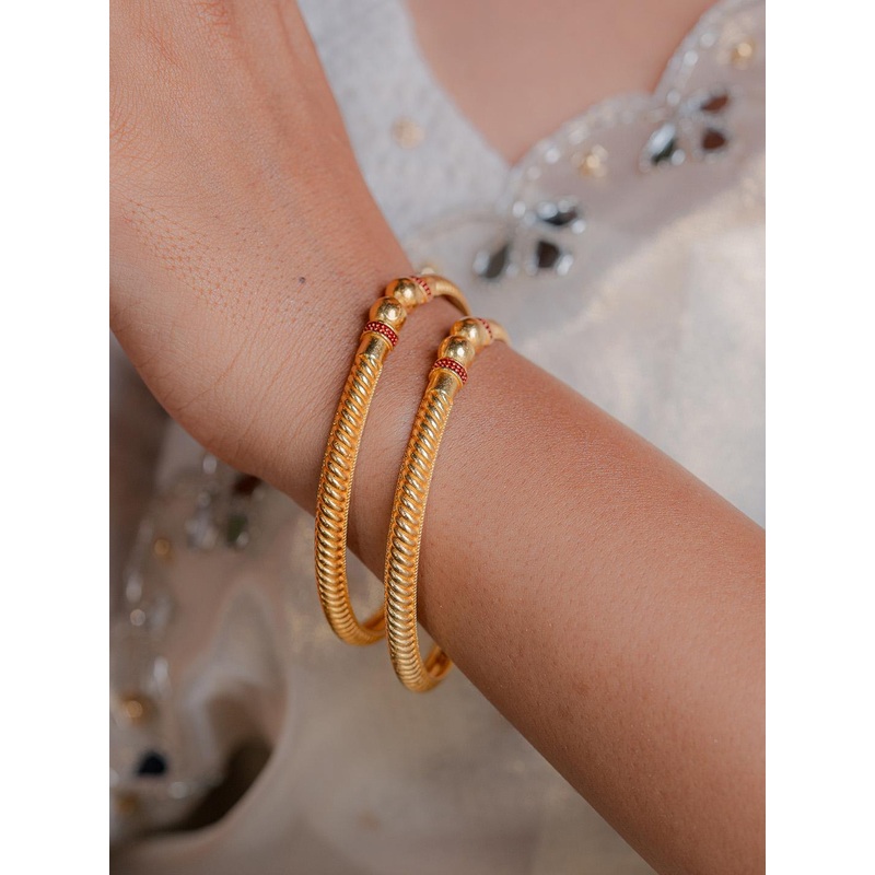 Zeraki Jewels Sheetal Set Of 2 Gold-Plated Bangles