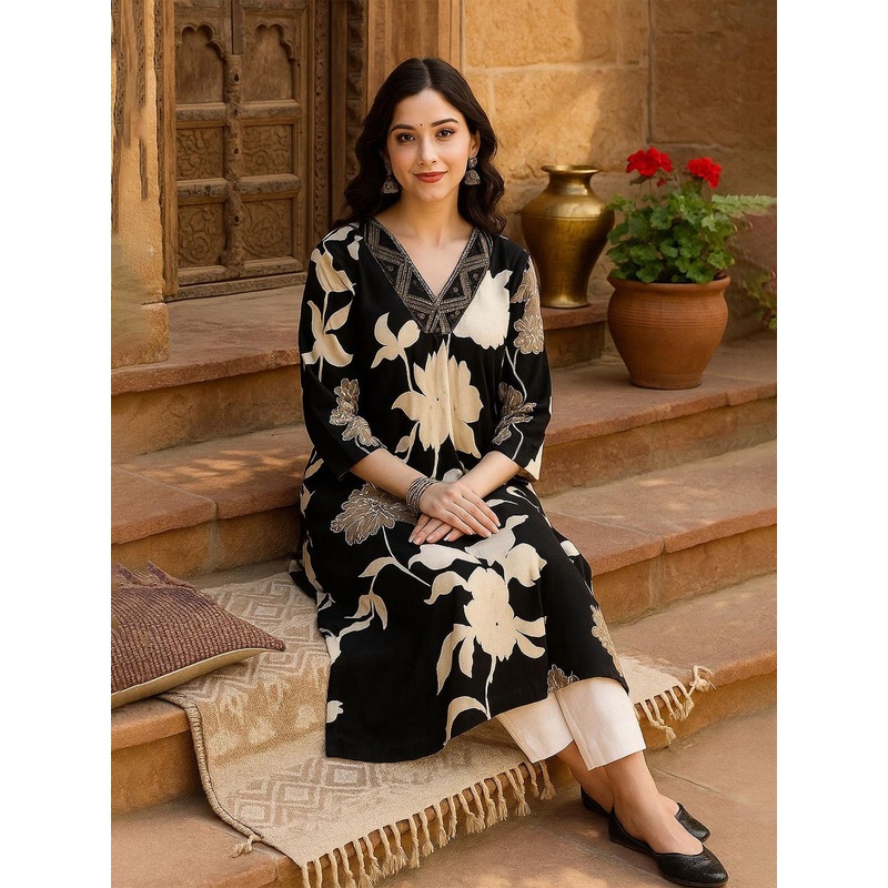 Maaesa Floral Printed V-Neck Straight Kurta