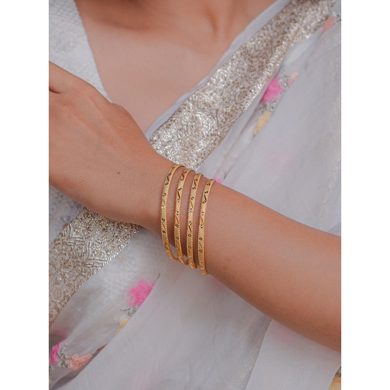 Zeraki Jewels Niharika Set Of 4 Gold-Plated Bangles