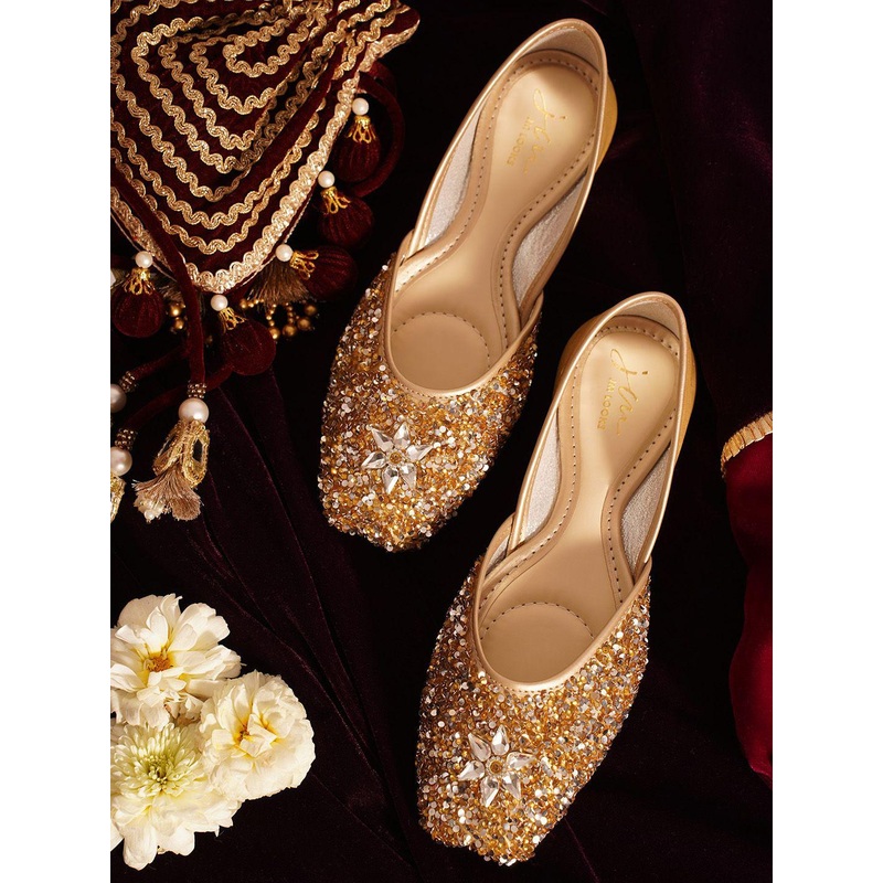 JM Looks Women Ethnic Fashion Embroidered Mojaris