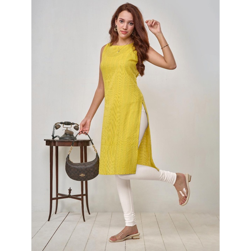 LYRA Women White Solid Churidar Length Leggings