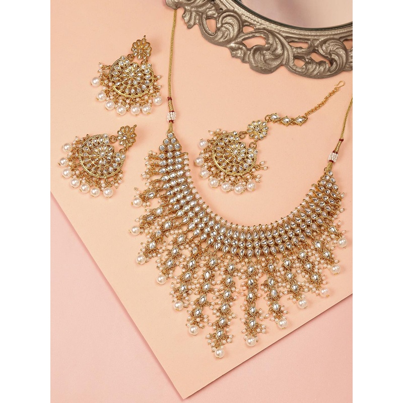 Peora Gold-Plated Kundan & Pearl Embellished Jewellery Set