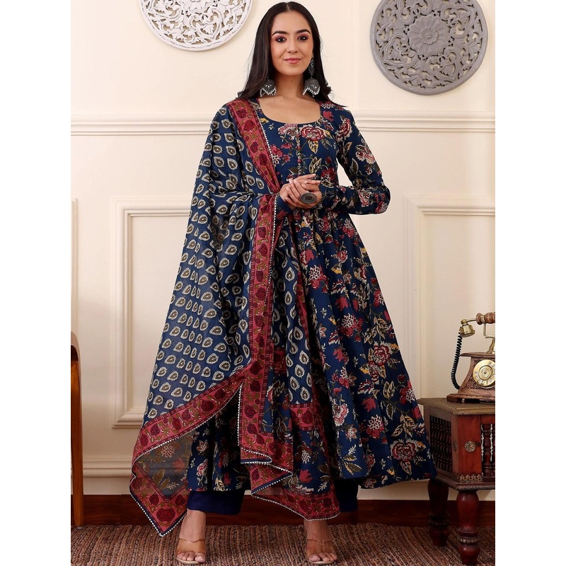 SRILICA Women Floral Printed Empire Kurta with Trousers & Dupatta
