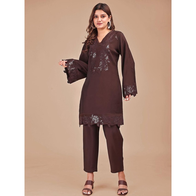 Tikhi Imli Embroidered Tunic With Trousers Co-Ords