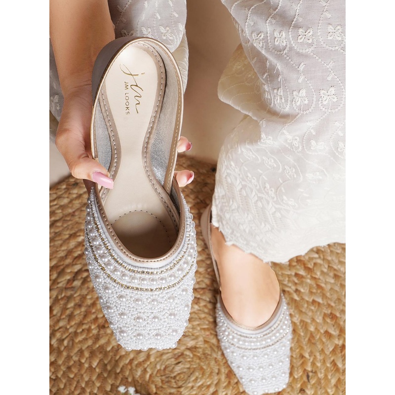 JM Looks Embellished Slip-On Mojaris