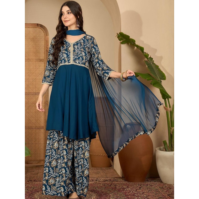 Sangria Women Ethnic Motifs Printed Regular Beads and Stones Kurta Sets