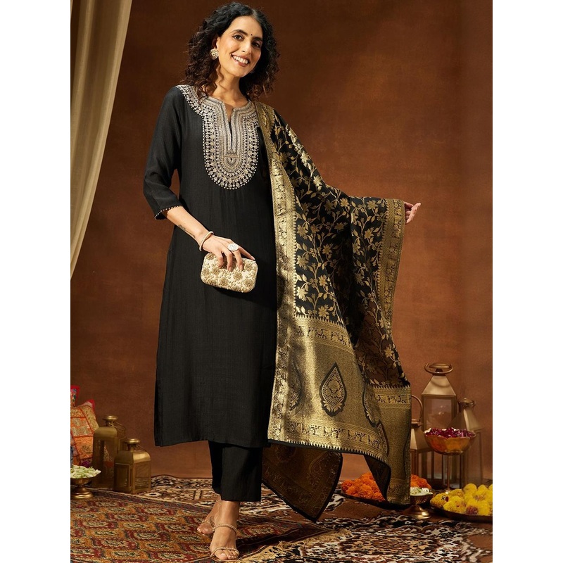 Janasya Women Floral Embroidered Regular Sequinned Kurta with Trousers & With Dupatta