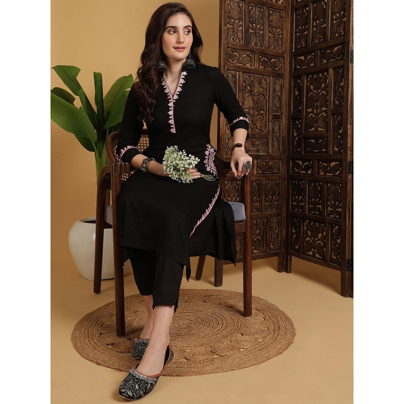 Sangria Embroidered Calf Length V-Neck Three-Quarter Sleeve Straight Kurta