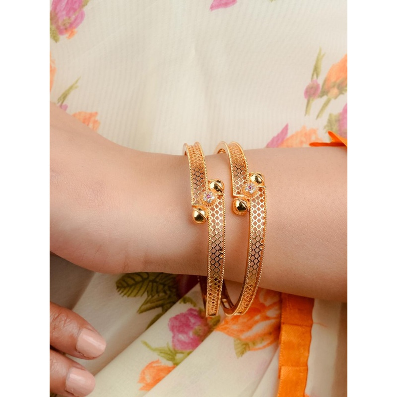 Zeraki Jewels Priyanka Set Of 2 Gold-Plated Stone Studded Bangles