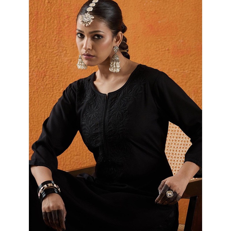 Indo Era Floral Embroidered Thread Work Straight Kurta