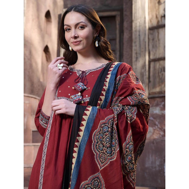 Stylum Women Regular Sequinned Pure Cotton Kurta with Trousers & With Dupatta