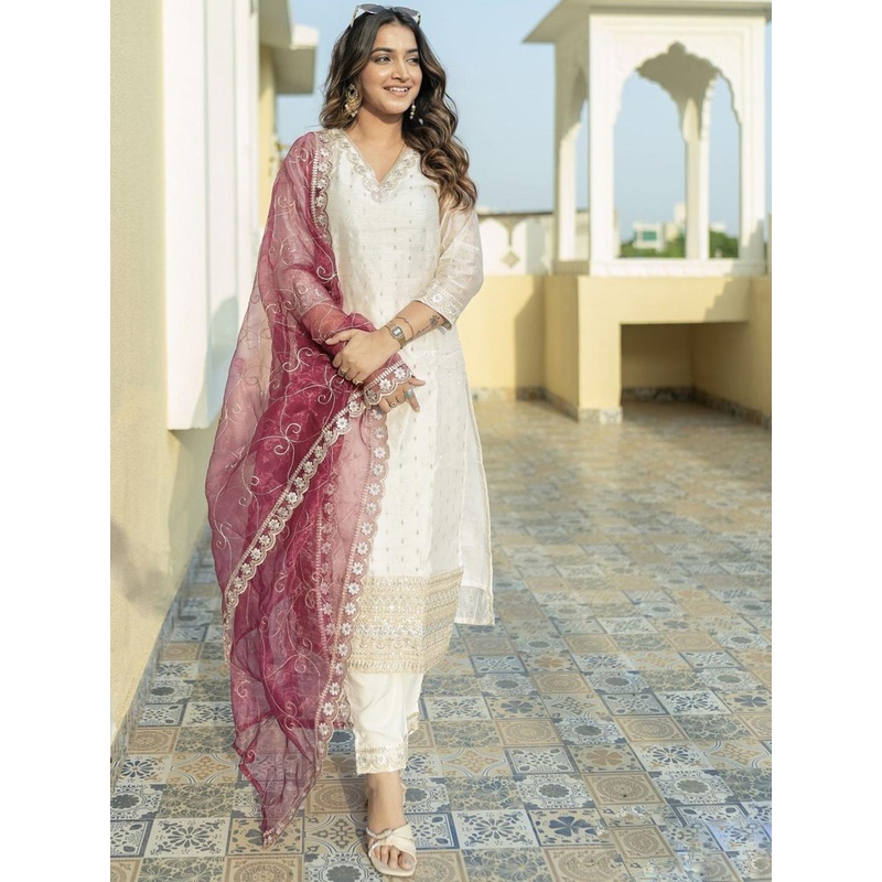 VredeVogel Ethnic Embroidered Thread Work Chanderi Silk Kurta Wih Trousers & Dupatta