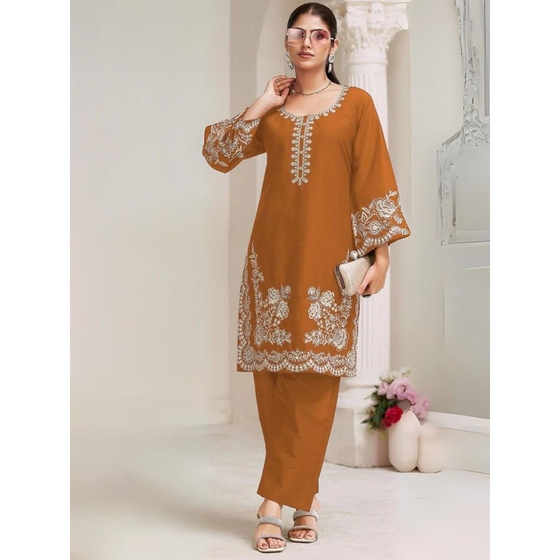 AUTUMN LANE Women Solid Kurta with Trousers