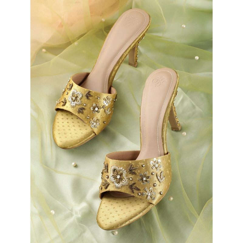 House of Pataudi Embellished Handcrafted Slim Heels
