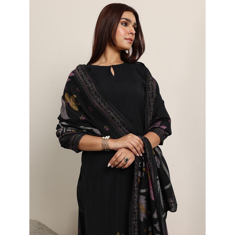 Libas Women Floral Printed Kurta with Trousers & Dupatta