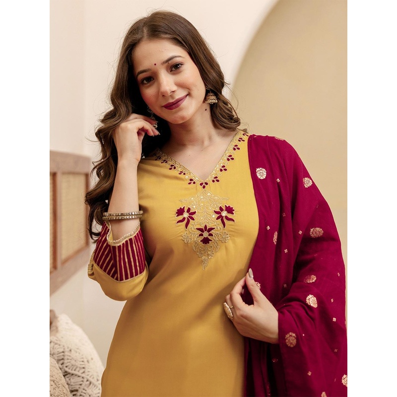SANISA Ethnic Motifs Embroidered Straight Sequinned Kurta With Trousers & Dupatta