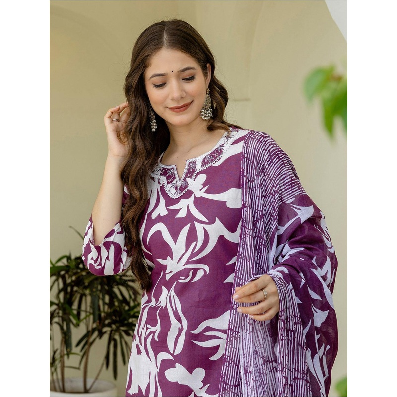 SKYLEE Women Floral Printed Kurta with Trouser & Dupatta