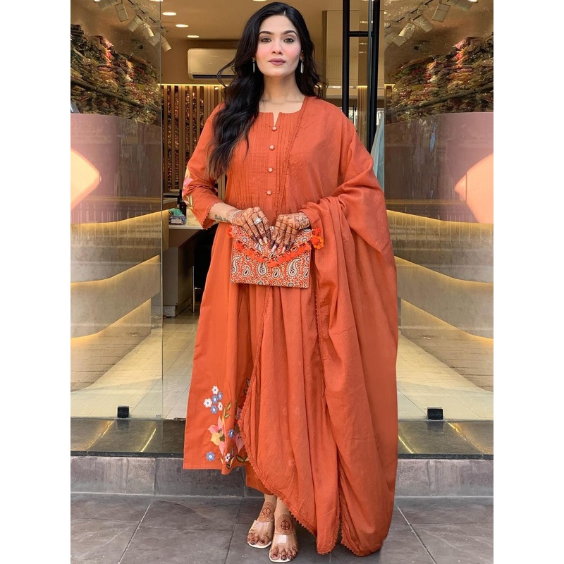 Aaghnya Women Printed Regular Kurta with Trousers & Dupatta