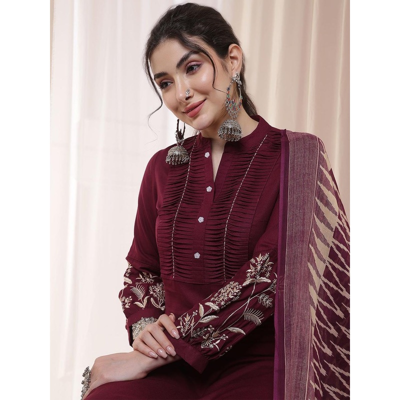 KIMAYRA Ethnic Motifs Embroidered Thread Work Straight Kurta With Palazzos & Dupatta