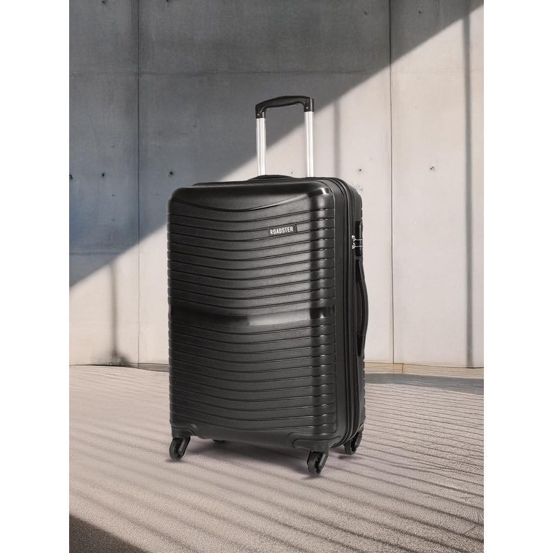 Roadster Medium Trolley Suitcase – Volume 68 L