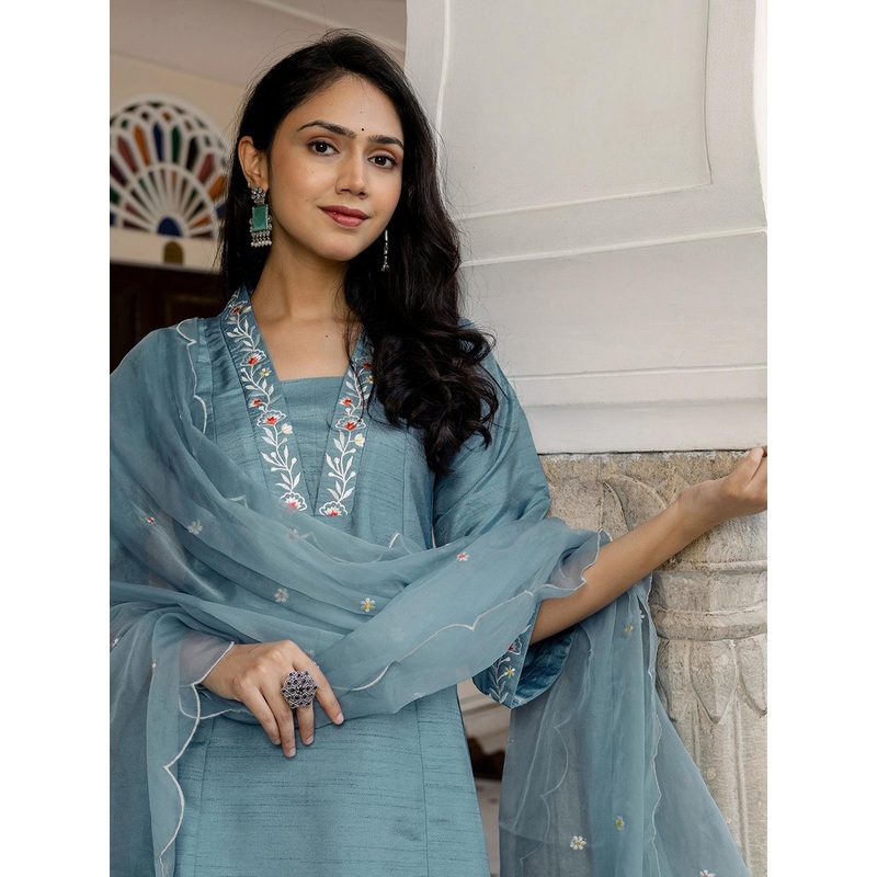 SKYLEE Floral Embroidered Square Neck Straight Kurta With Trousers & Dupatta