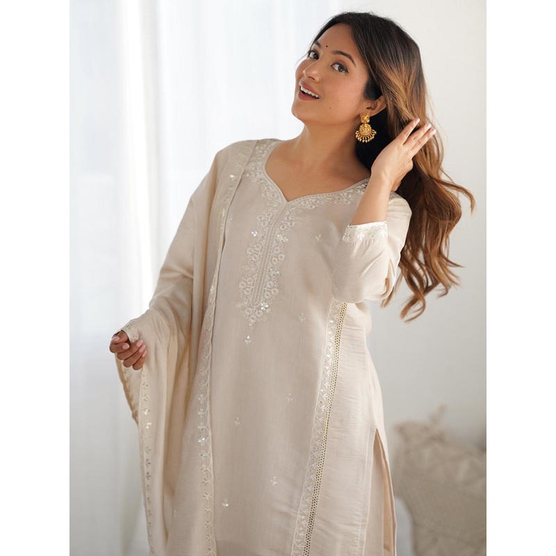 SKYLEE Women Ethnic Motifs Embroidered Kurta with Trousers & Dupatta