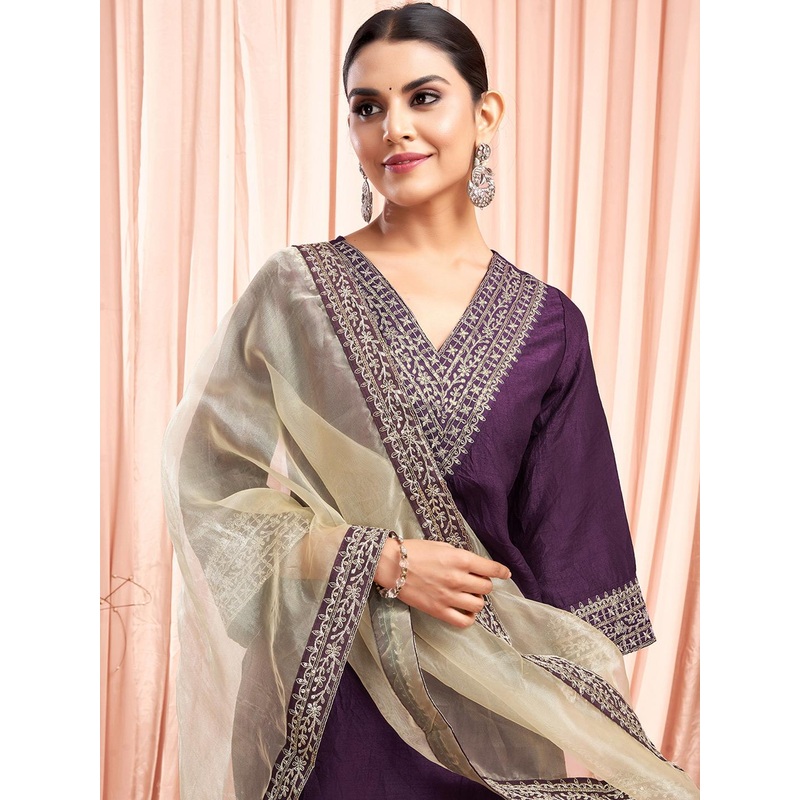 SKYLEE Women Ethnic Motifs Embroidered Thread Work Kurta with Trousers & With Dupatta