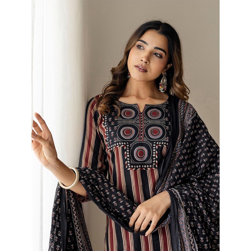 SKYLEE Women Geomrtric Printed Regular Kurta With Palazzos & Dupatta