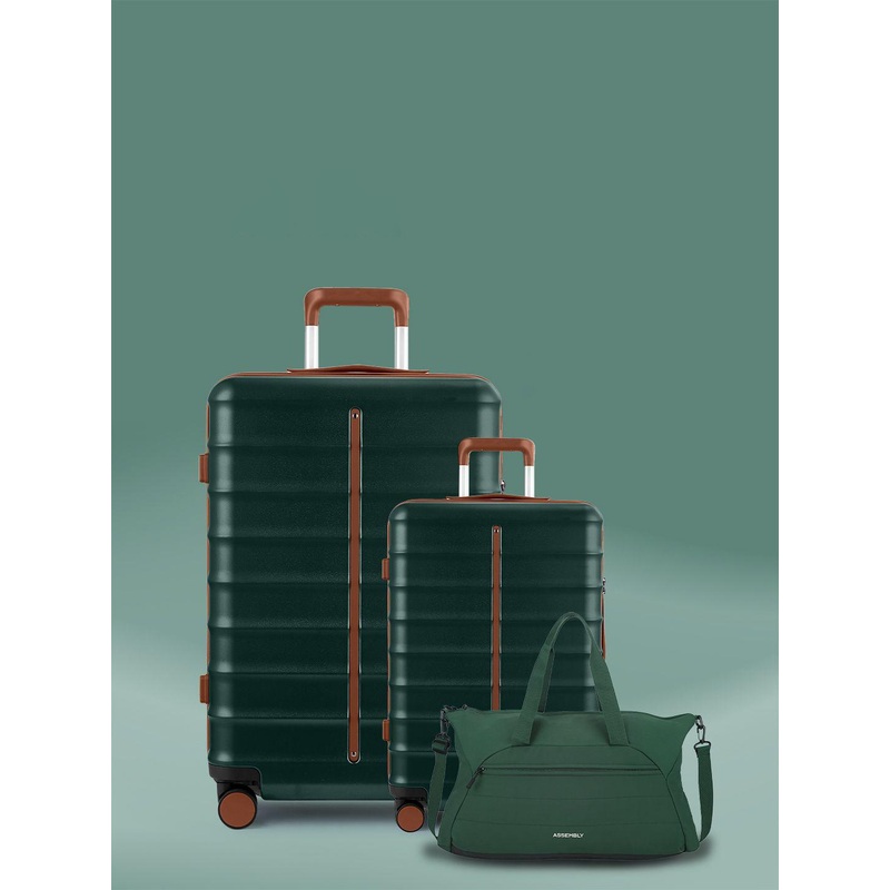 Assembly Odyssey Green Set of 2 Trolley Luggage 20 & 28 Inches with Travel Duffle Bag