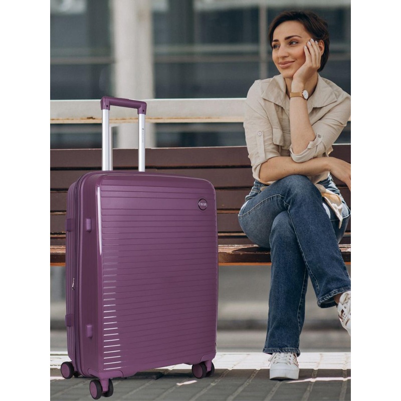 Polo Class Hard Sided Textured Trolley Bag With Vanity Bag