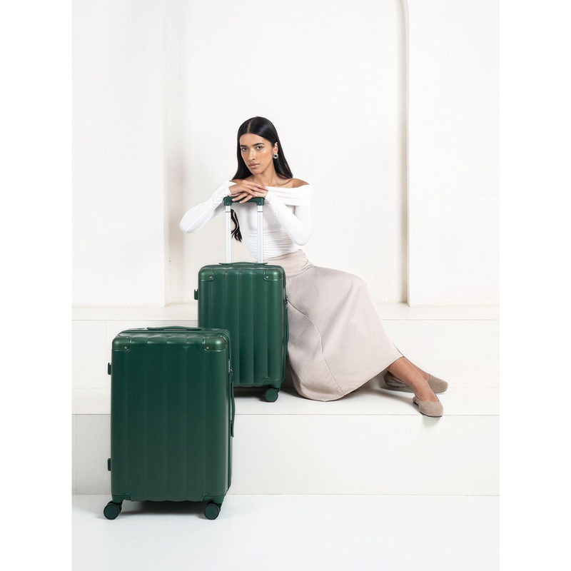 Assembly Iris Biege Set of 2 Trolley Bag 20 & 24 Inches with 3 Packing Organisers